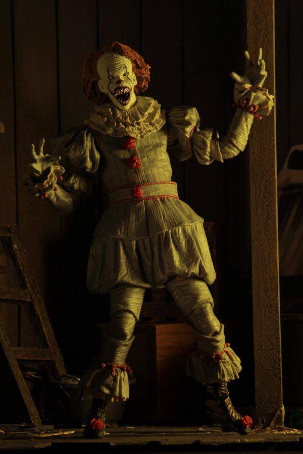 NECA Ultimate Well House Pennywise 7