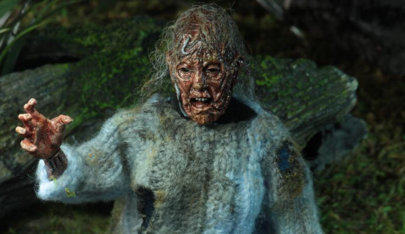 NECA Friday the 13th - Pamela Voorhees Corpse 8