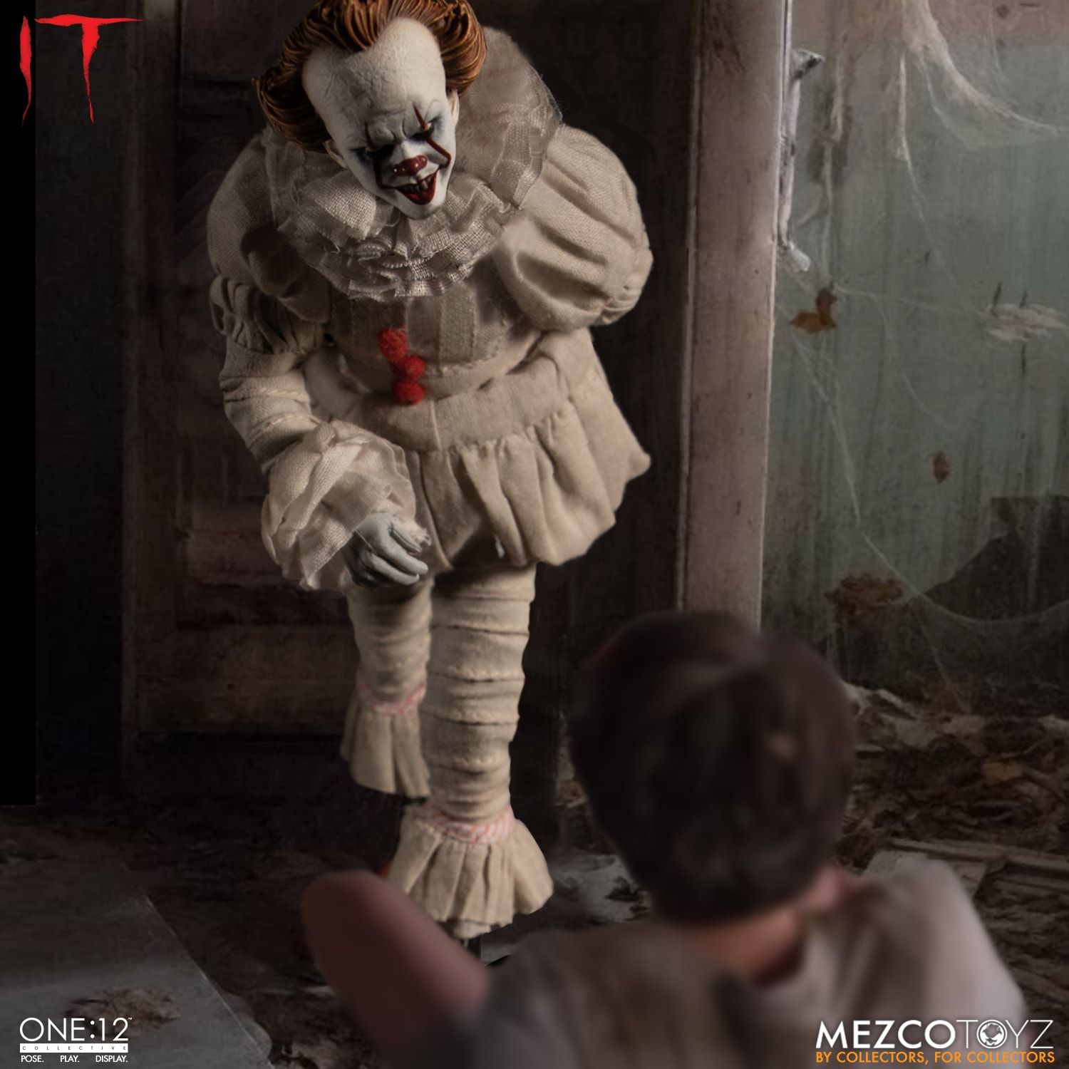 MEZCO One:12 Collective Pennywise 2017 Figure