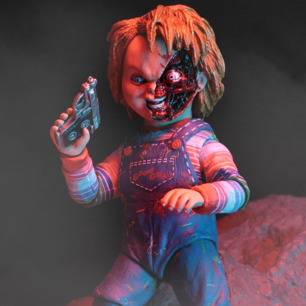 NECA Ultimate Chucky 7
