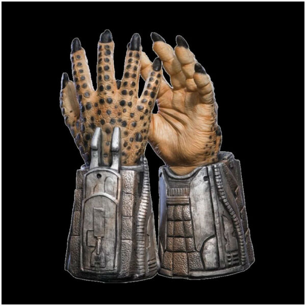 Deluxe Predator Hands-0