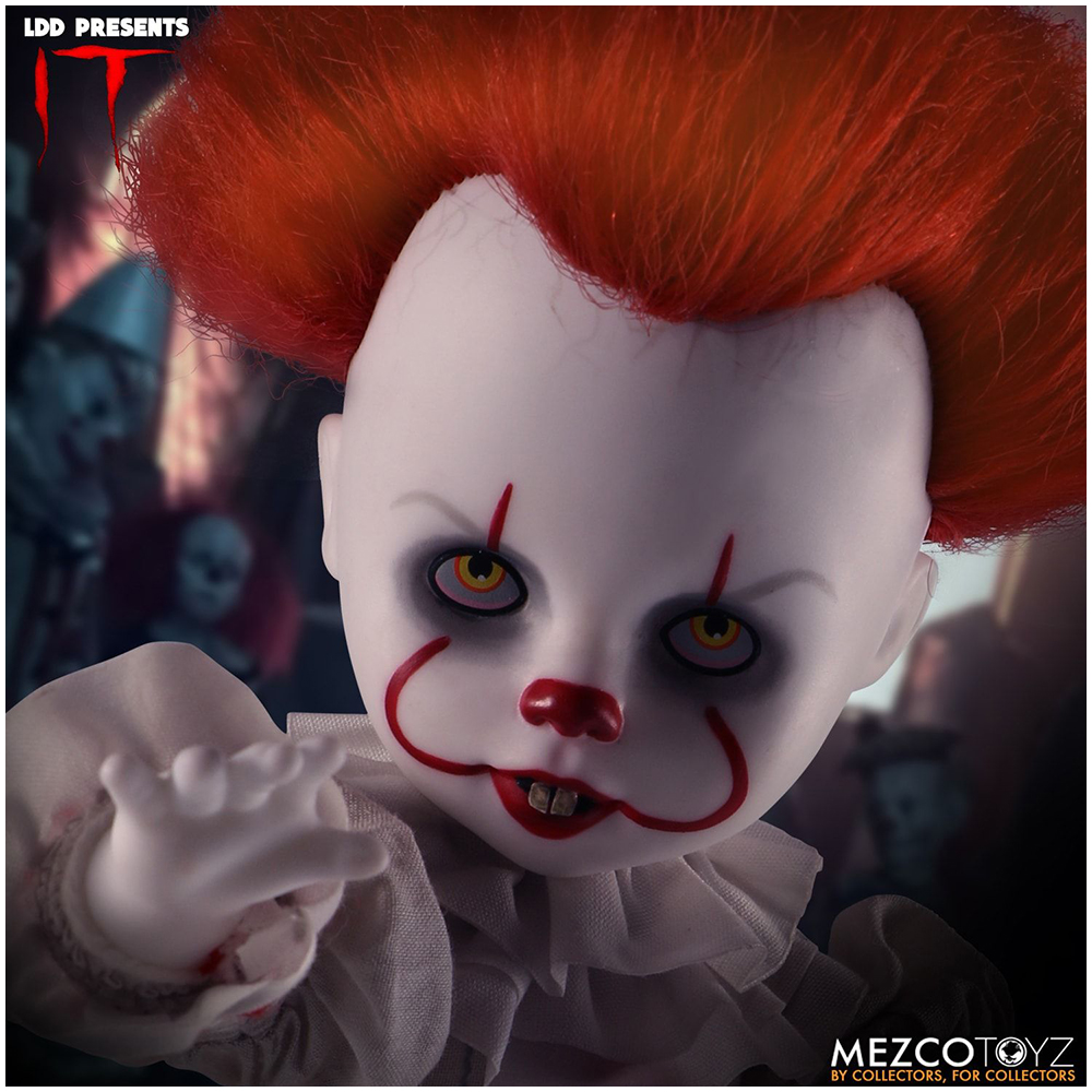 MEZCO Living Dead Doll - IT (2017) Pennywise