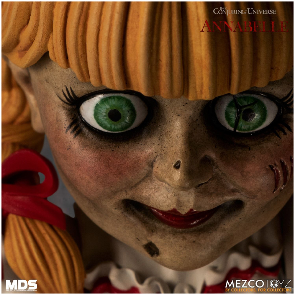 Mezco Designer Series: Annabelle