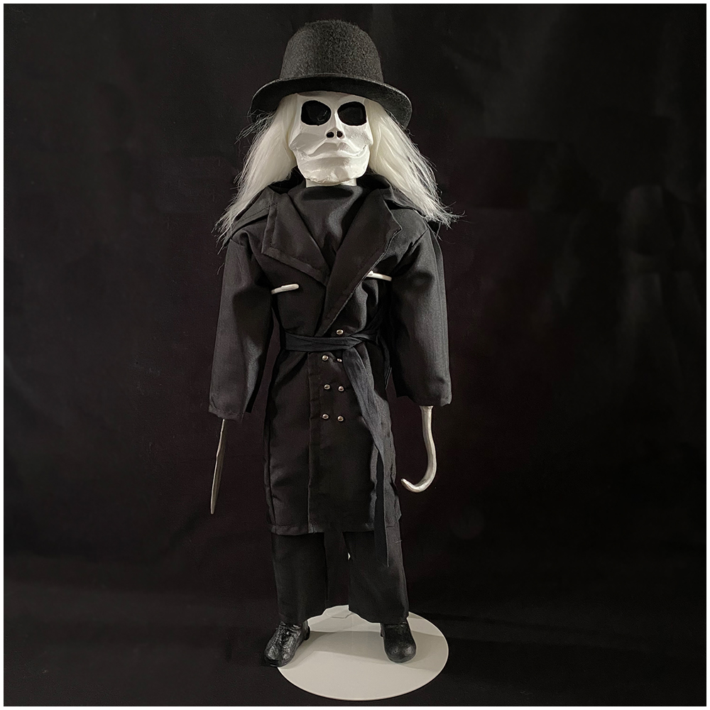 Full Moon Features Puppet Master 1:1 Scale Replica - BLADE