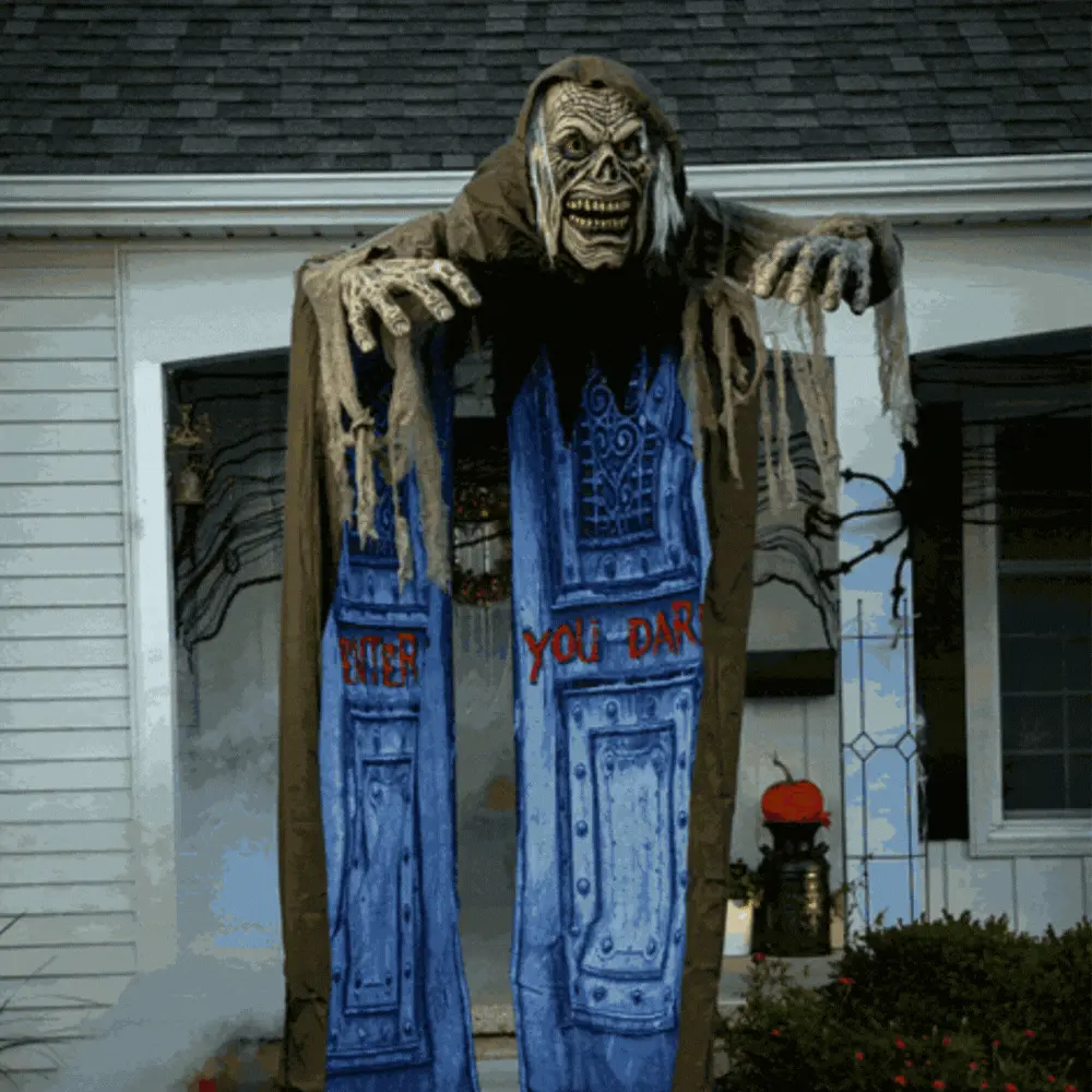 10ft Looming Ghoul Animated Prop