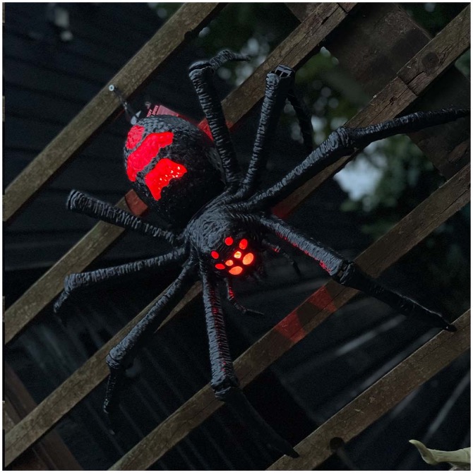 Light Up Giant Spider