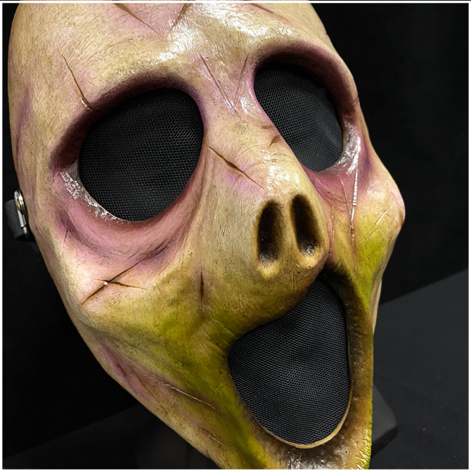 Close-up of scp-087-1 face