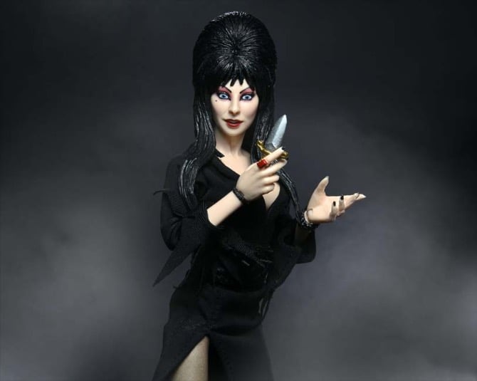 NECA Elvira Mistress of the Dark 8