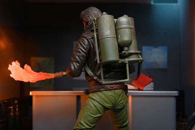 NECA The Thing - Ultimate Macready 7