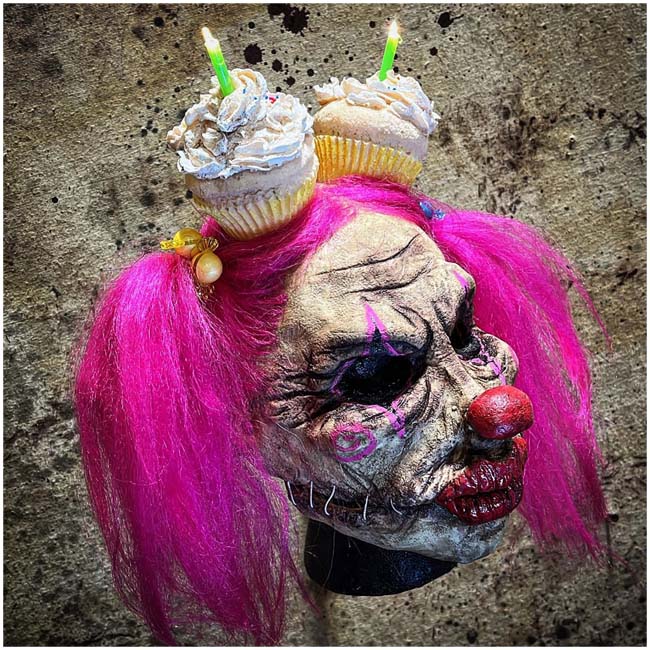 clown mask female