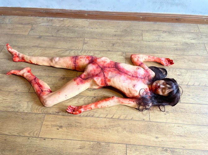 Life Size Body - Serial Killer Victim, Female