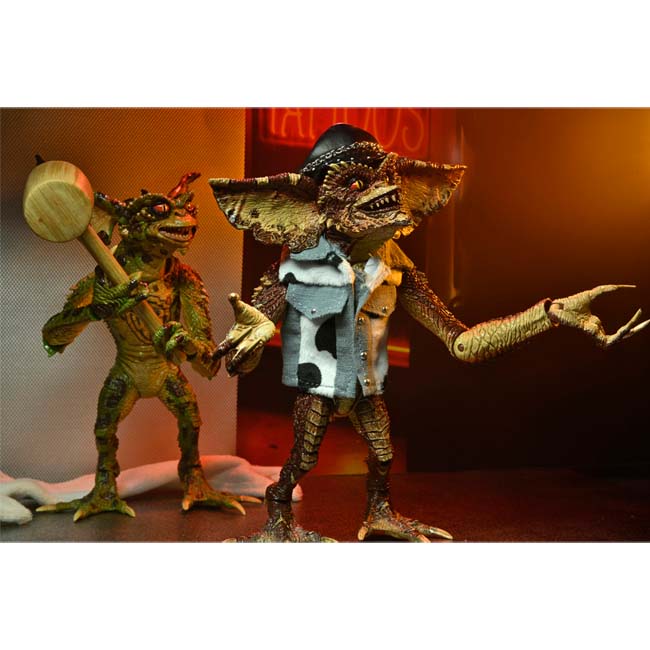 GREMLINS | NECA 7 Inch Scale Action Figure - Ultimate Flasher