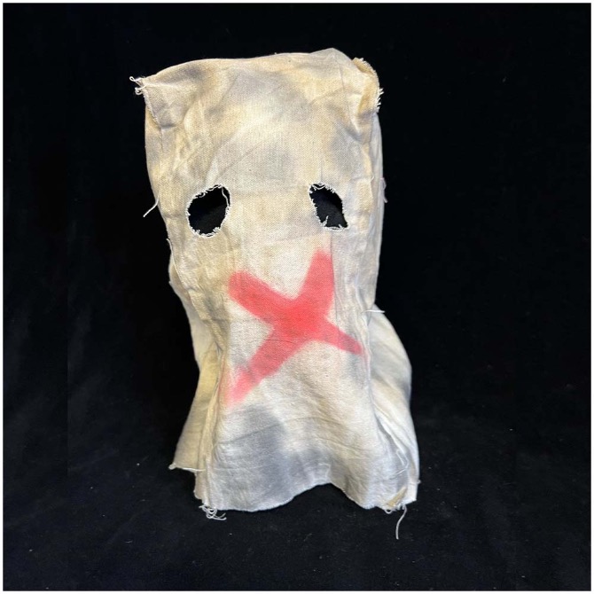 'Kiss Me' Sack Mask