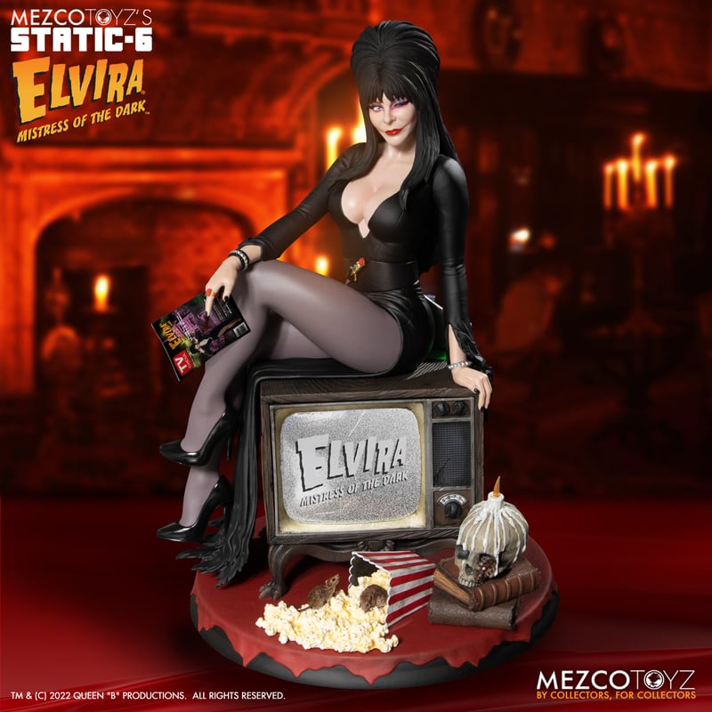 Mezco's Static-6 Elvira Mistress Of The Dark Premium 1/6 Scale Statue