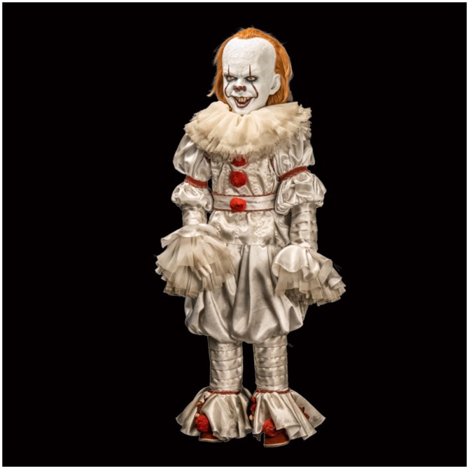 IT Pennywise Premium Scale Doll