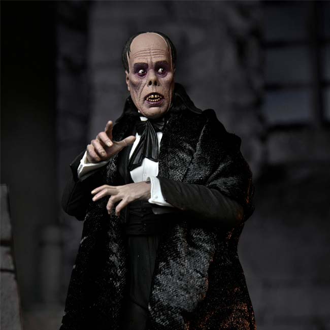 NECA Universal Monsters - Ultimate Phantom Of The Opera 7