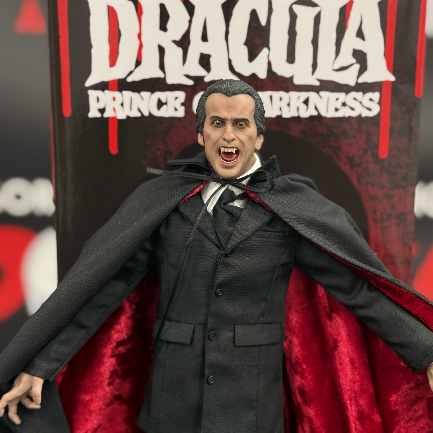 Hammer Horror - Dracula Prince Of Darkness - 1:6 Scale Figure