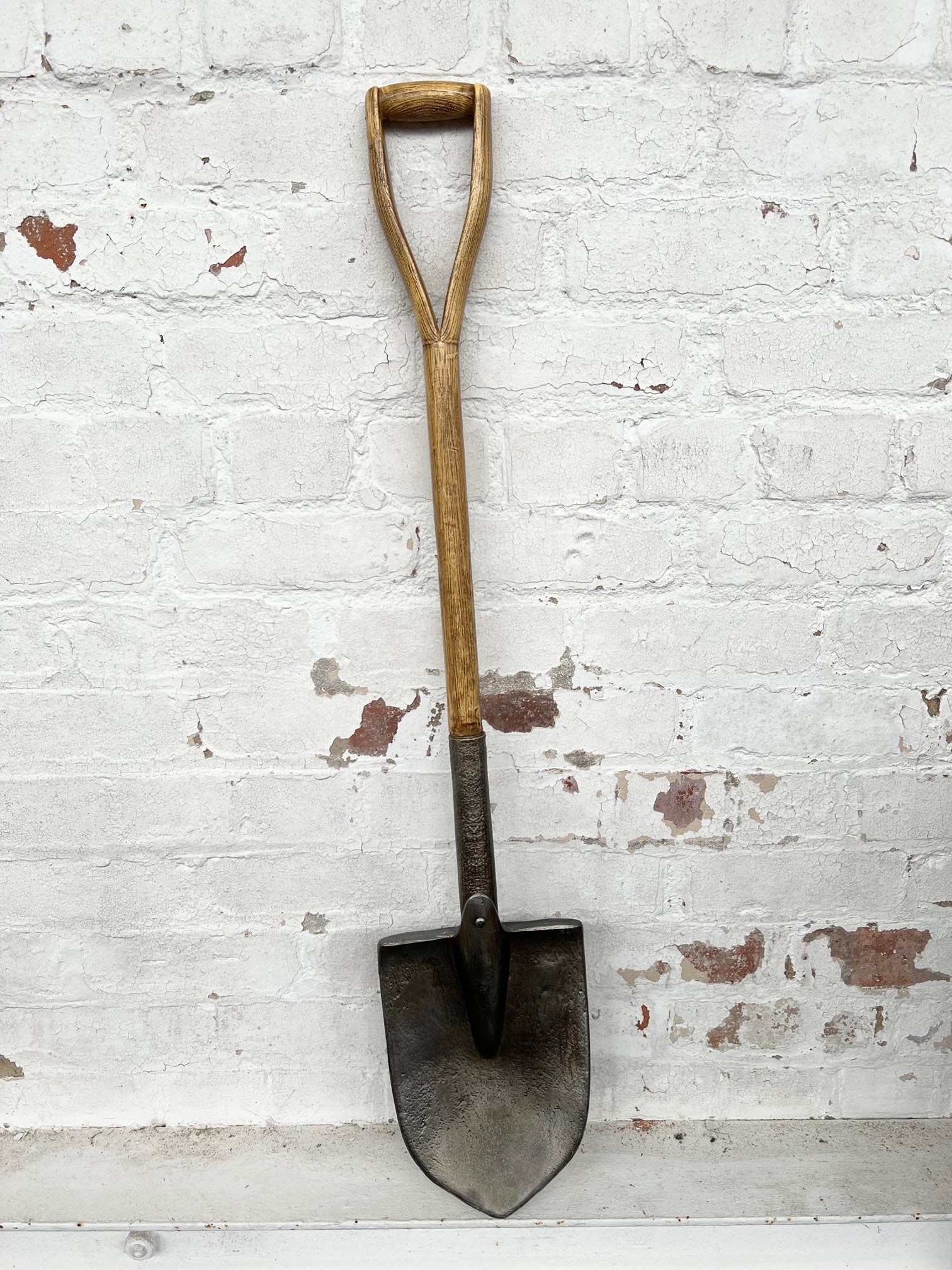 Gravedigger Spade