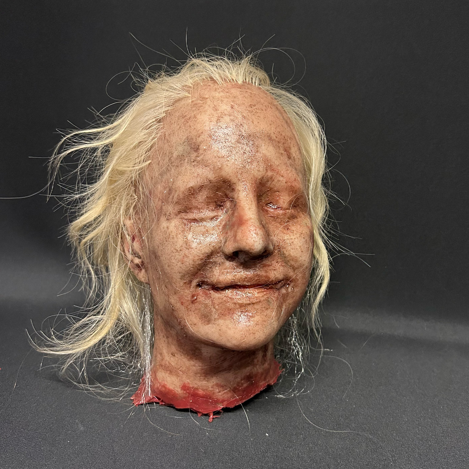 Silicone Severed Female Head - Rachel, Dead a While