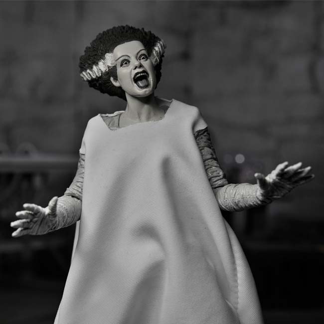 NECA Universal Monsters Bride Of Frankenstein (Black & White) Ultimate 7
