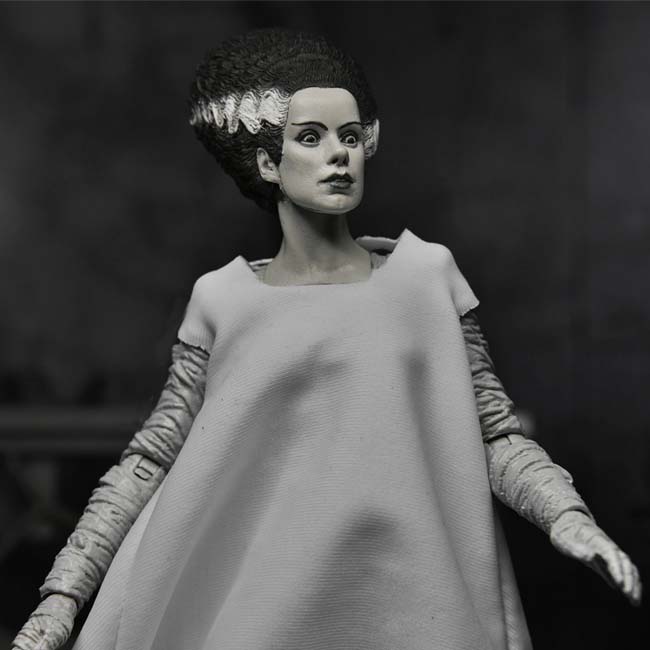 NECA Universal Monsters Bride Of Frankenstein (Black & White) Ultimate 7