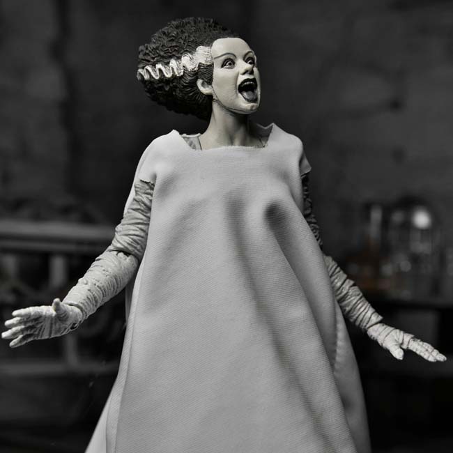 NECA Universal Monsters Bride Of Frankenstein (Black & White) Ultimate 7