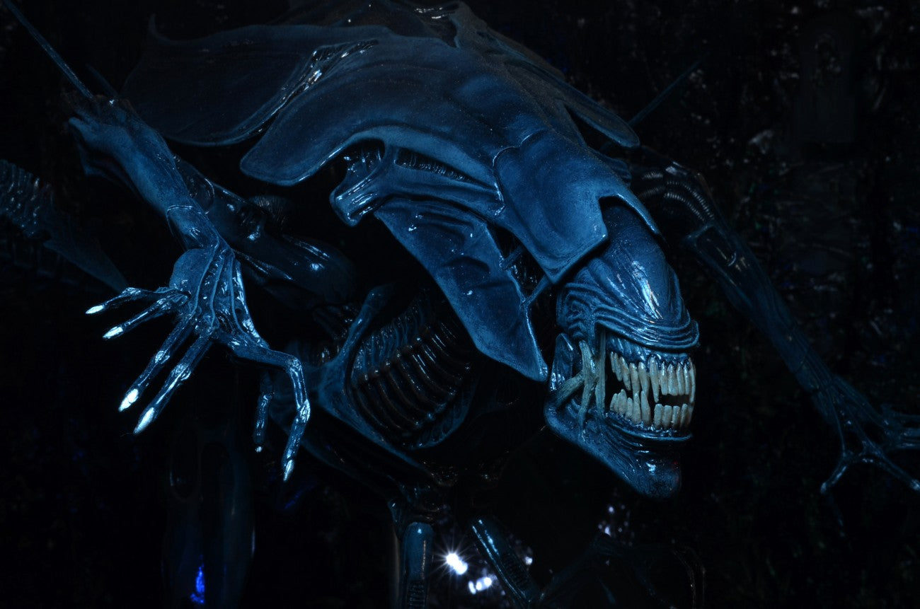 NECA Aliens - Xenomorph Queen Ultra Deluxe Action Figure