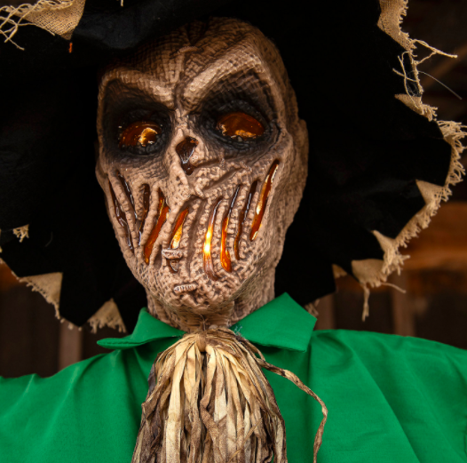 6ft Animated Standing Shaking Halloween Scarecrow