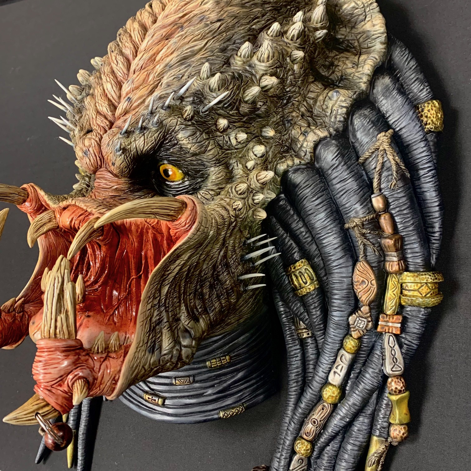 Black Heart Models Predator - 1:1 Scale Wall Hanger