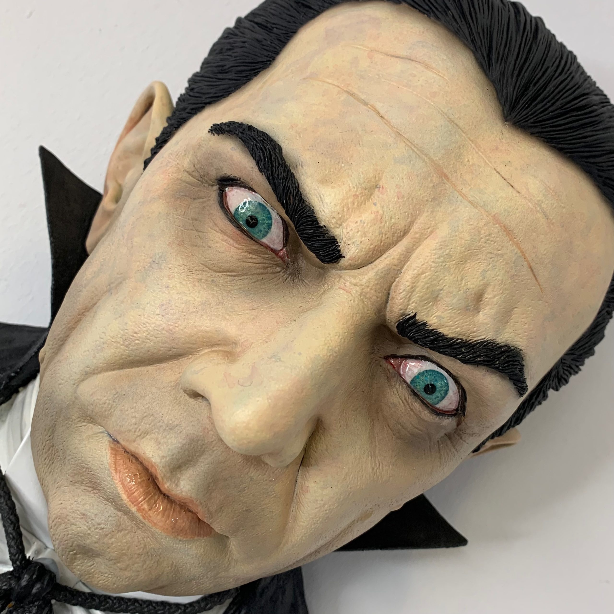 Black Heart Models 1:1 Scale Wall Hanger - Dracula (Bela Lugosi)