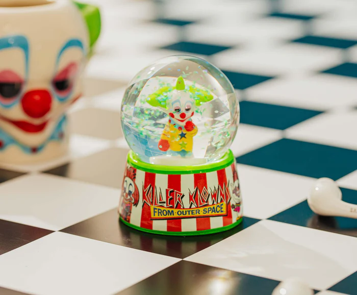 Killer Klowns Shorty Light Up Mini Snow Globe