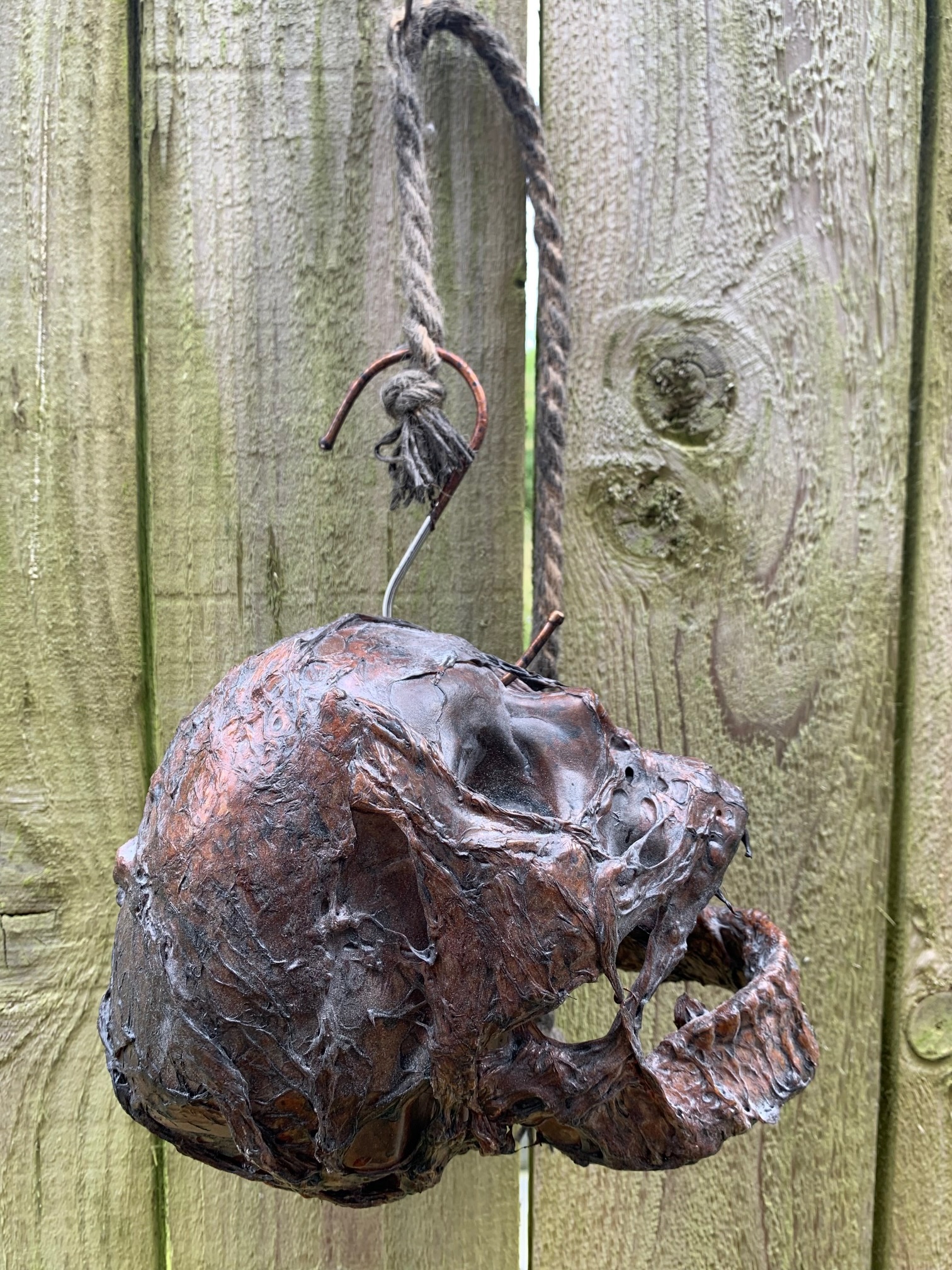 Hanging Corpsed Skull