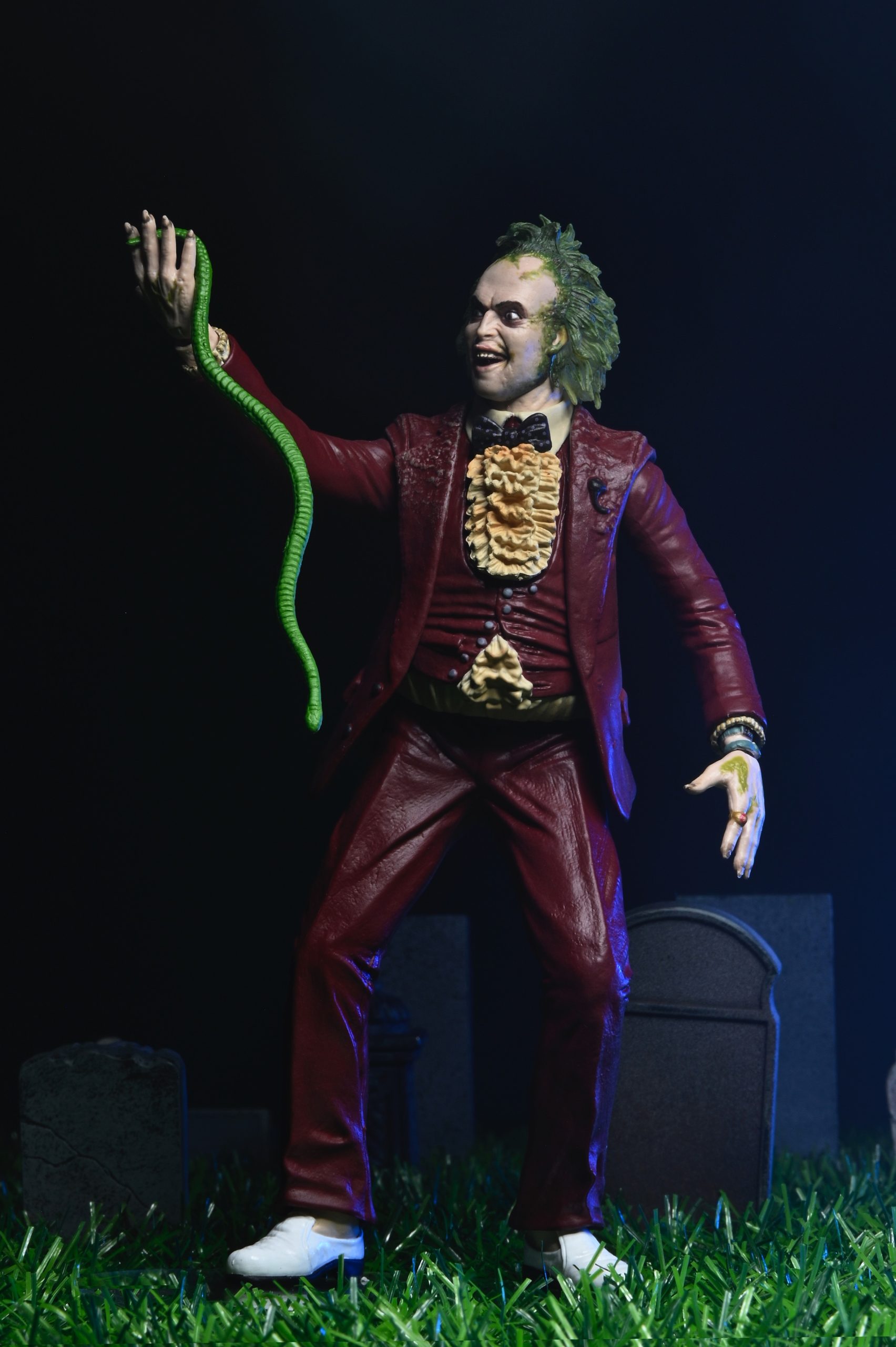 NECA Beetlejuice 1988 Red Tuxedo 7