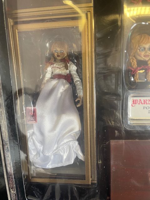 NECA The Conjuring Universe - Ultimate Annabelle  7