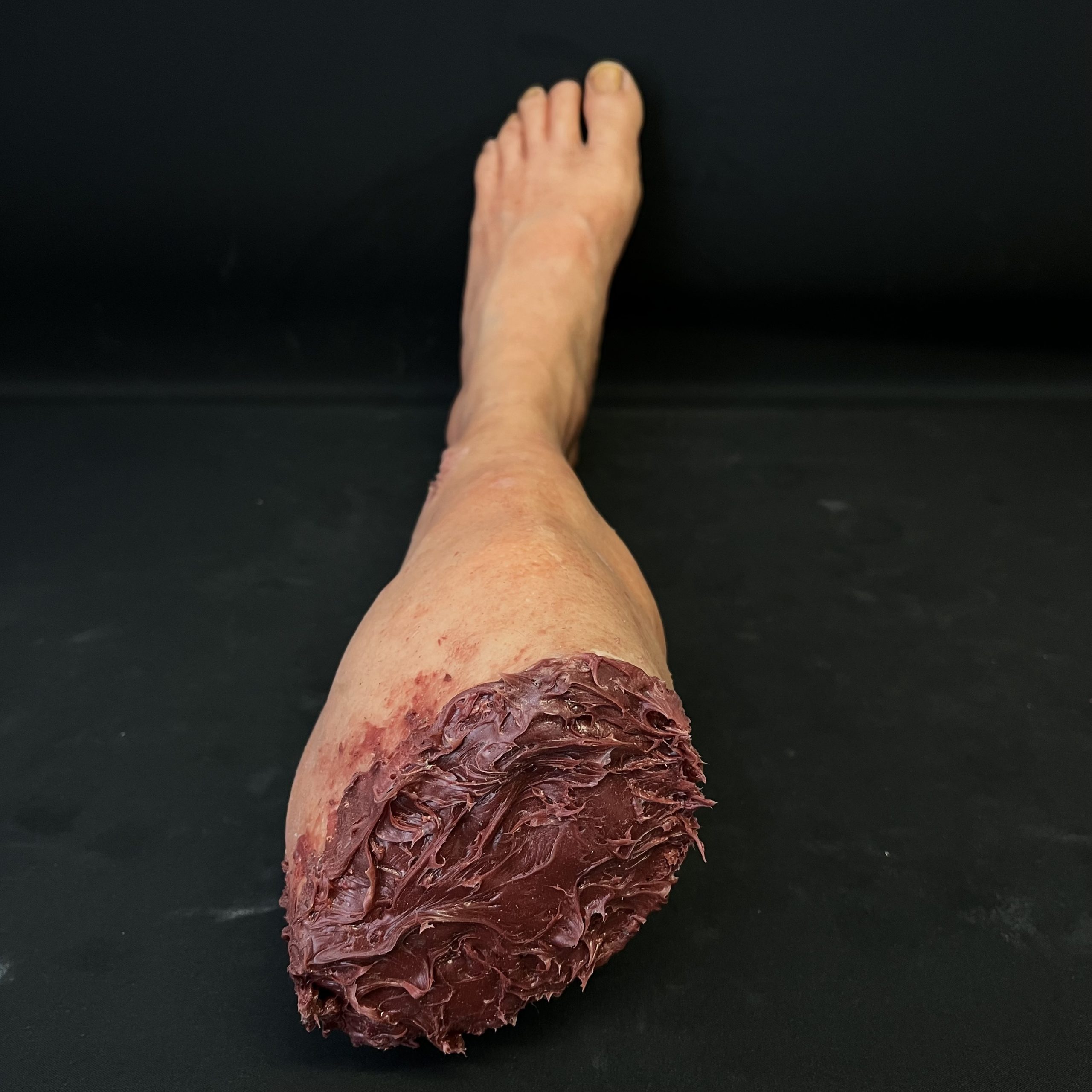 Silicone Severed Leg With Wounds - Male