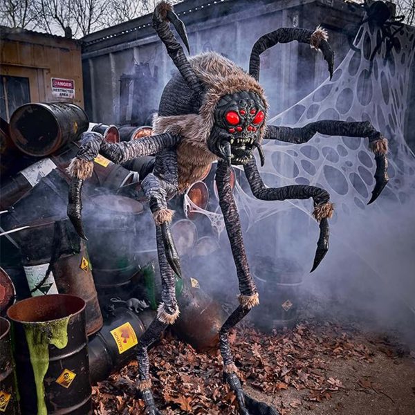 Wanda Webworth Giant Spider prop