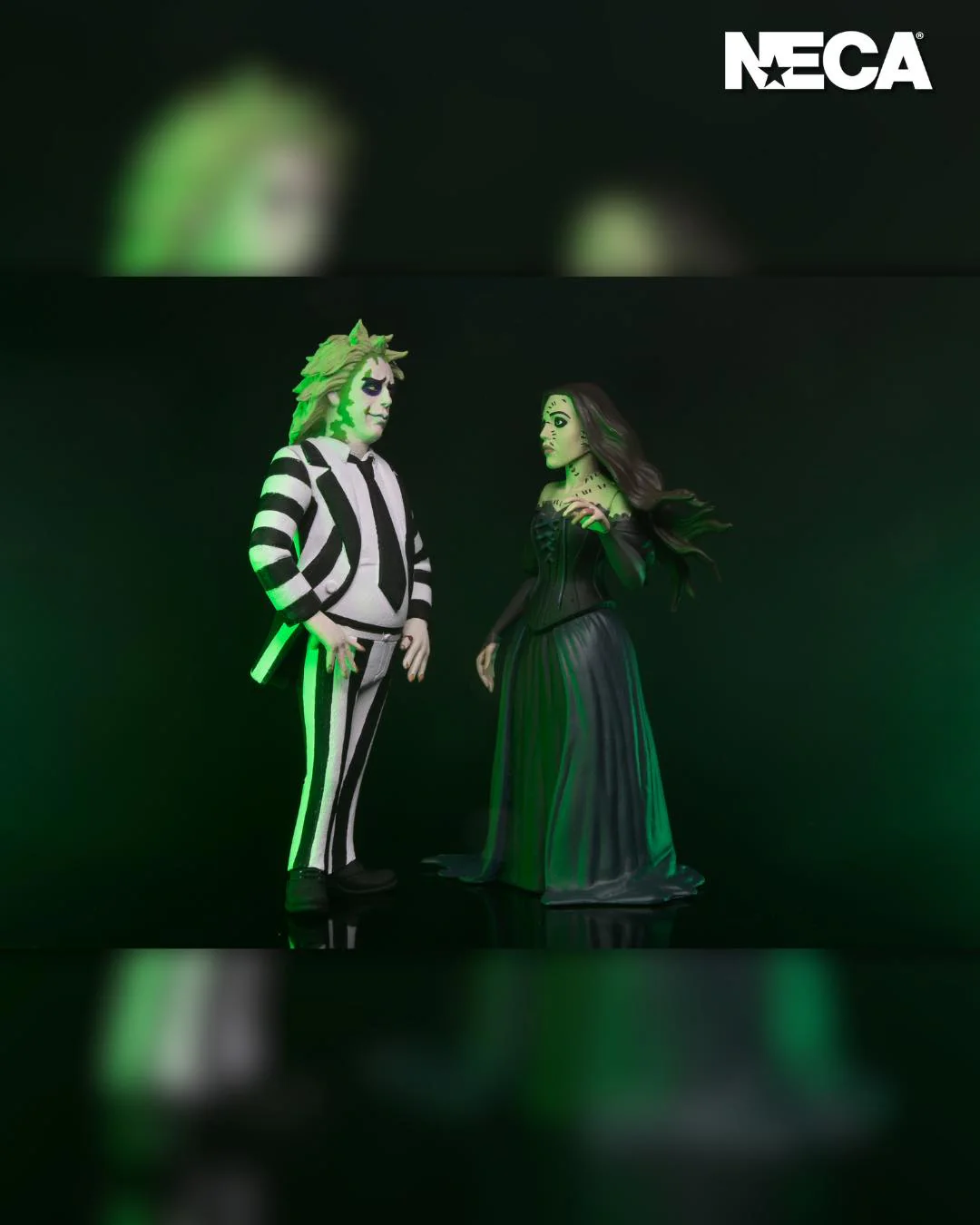 NECA Toony Terrors - Beetlejuice and Delores 6