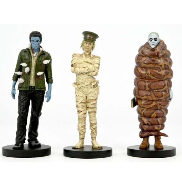 Immigration Hall NECA Beetlejuice Figures