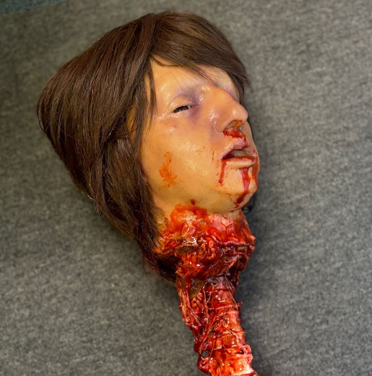 Severed Head With Spine - Dave