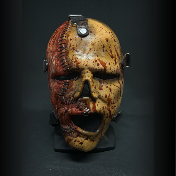 Gehäutete Maske