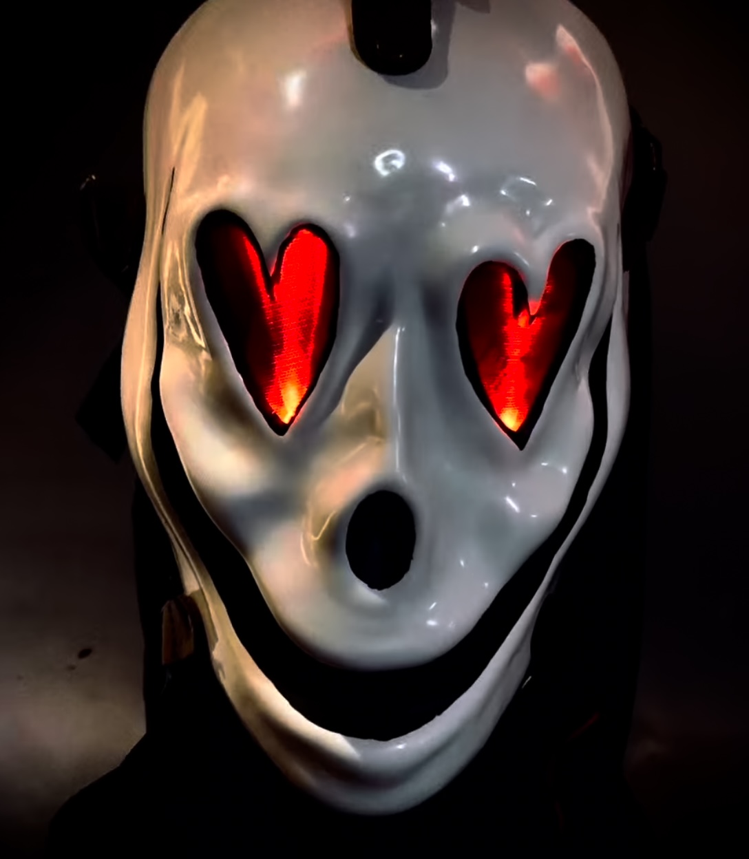 Heart Eyes Killer Light Up Mask