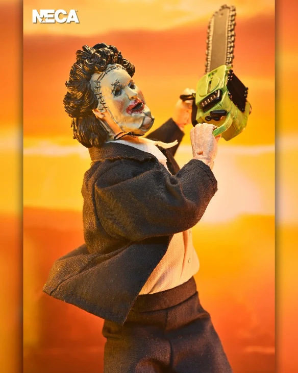 NECA Leatherface Pretty Woman 50th Anniversary 8