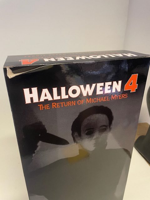 Halloween 4: The Return of Michael Myers 1/6 Action Figure (IMPERFECT)
