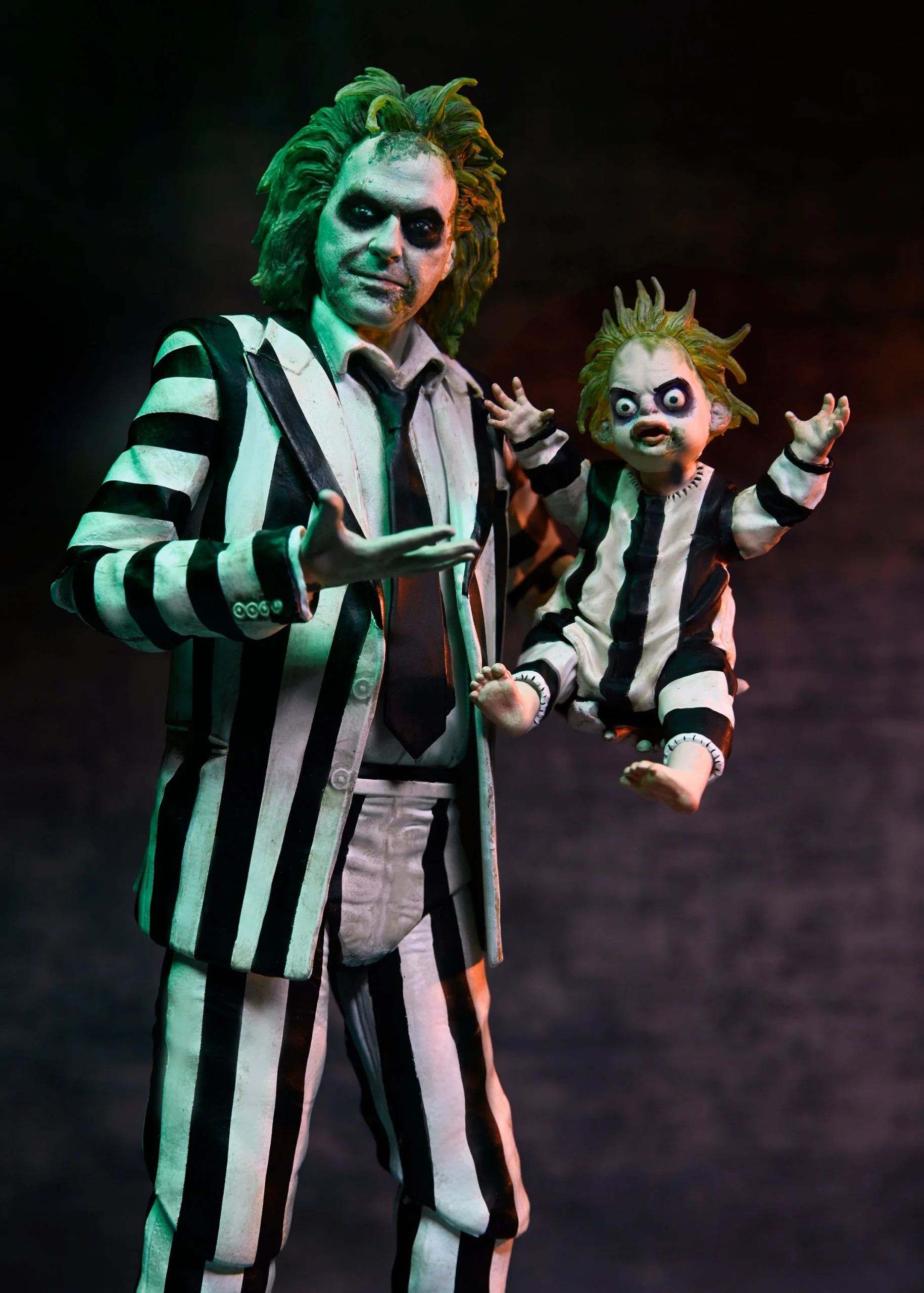 NECA Beetlejuice - Striped Suit Ultimate 7