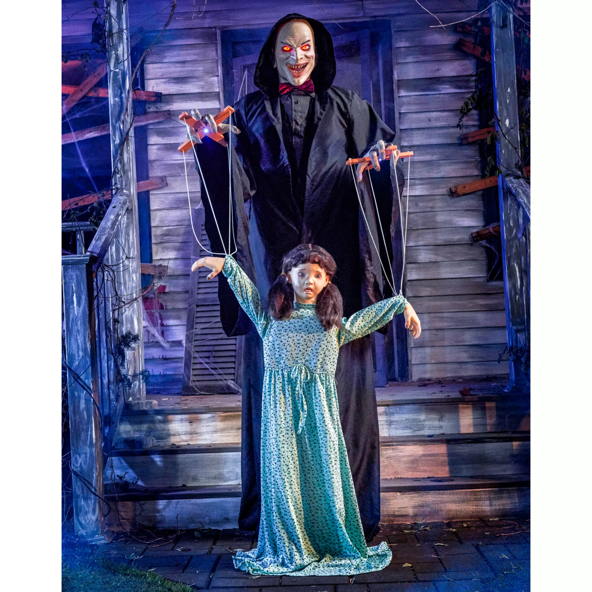 Daisy and the Maestro Animated Prop (Spirit Halloween)