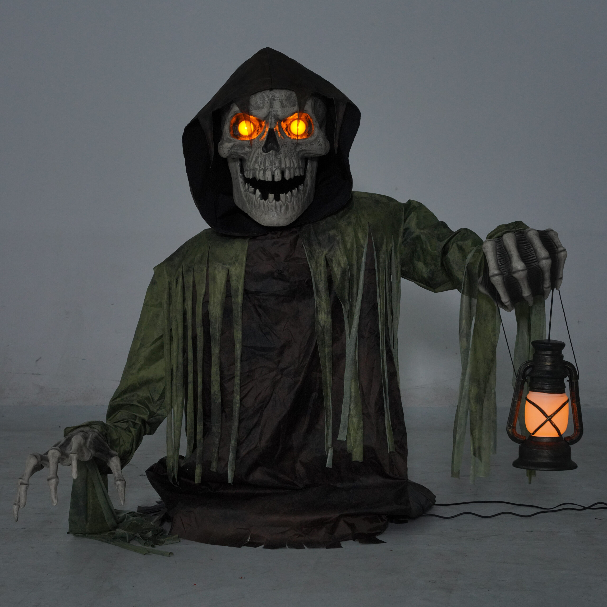 Rising Giant Corroded Reaper Animated Halloween Prop