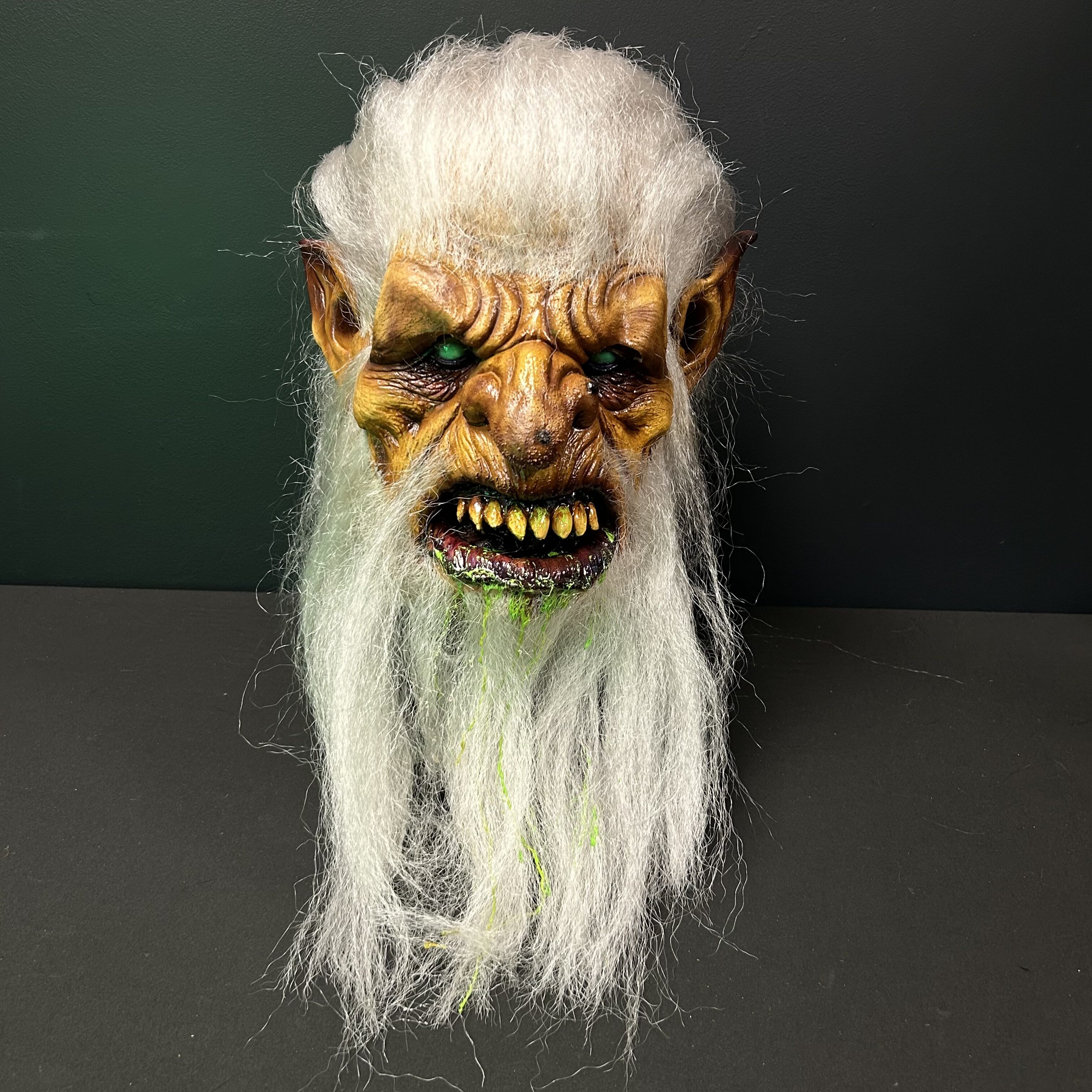 Nilbog Mask