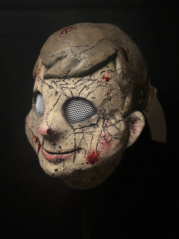 Dandy Doll Mask