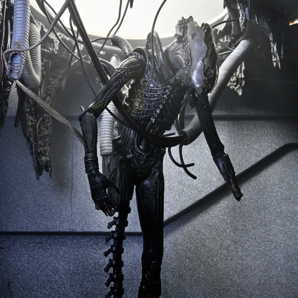 Neca Alien Suspended Figure