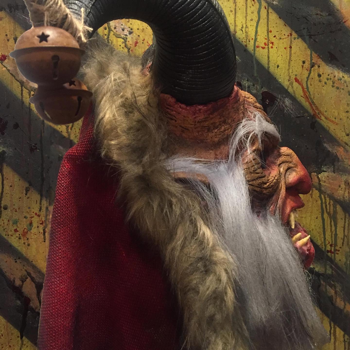 Krampus Maske mit Kapuze